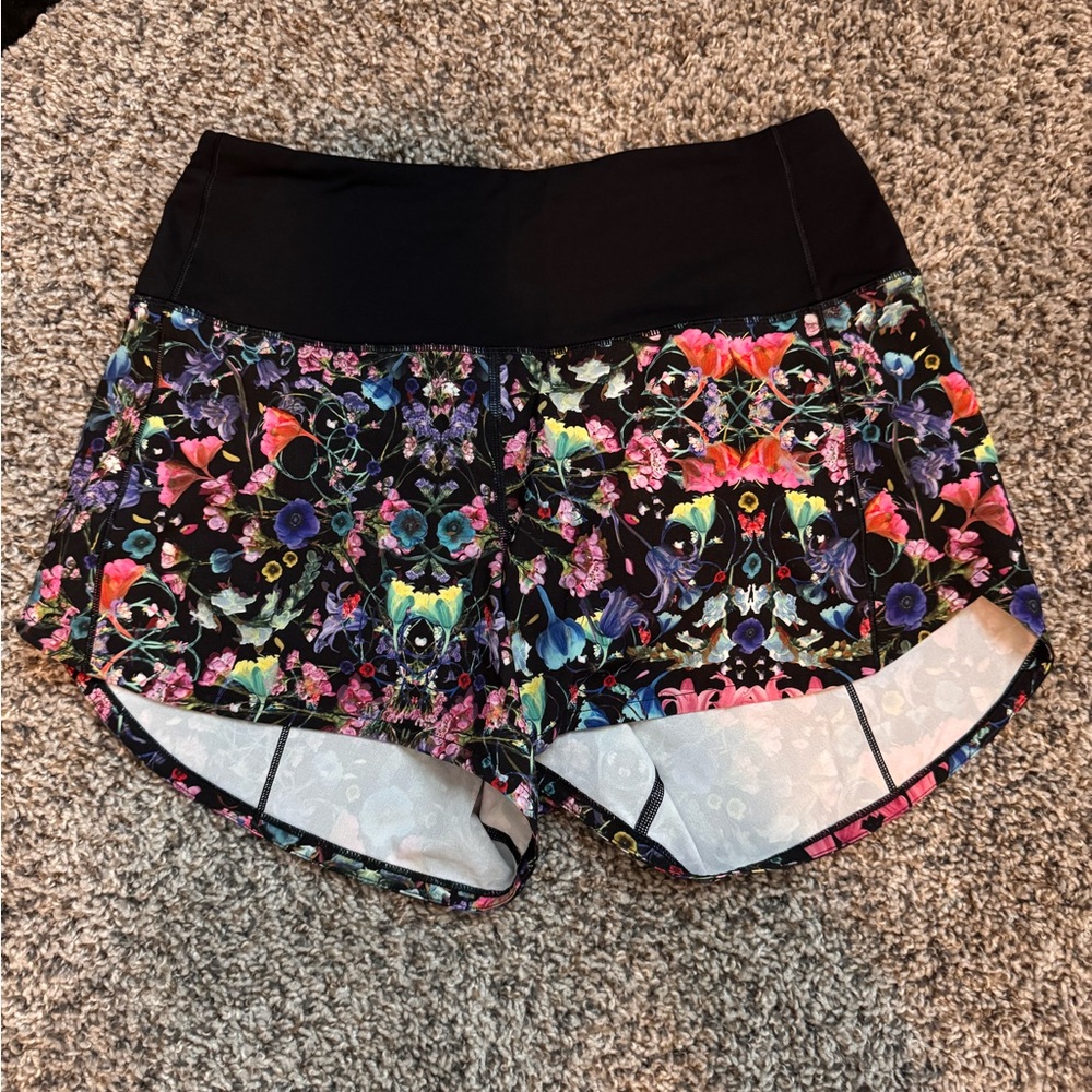 Lululemon Speed Up Floral Black High-Waist Active Shorts 4”